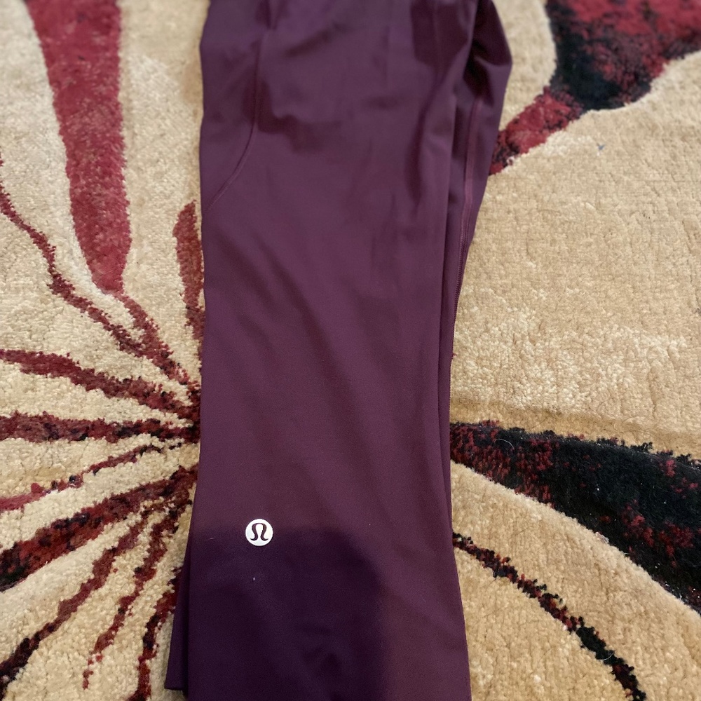 Lululemon cropped leggings